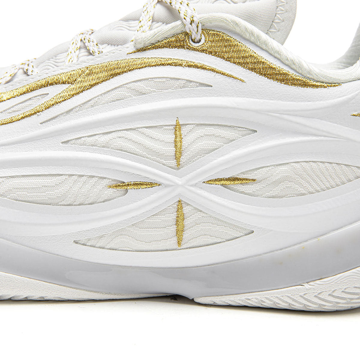 Wade 808 5 Ultra V2 "Golden Time" Way of Wade